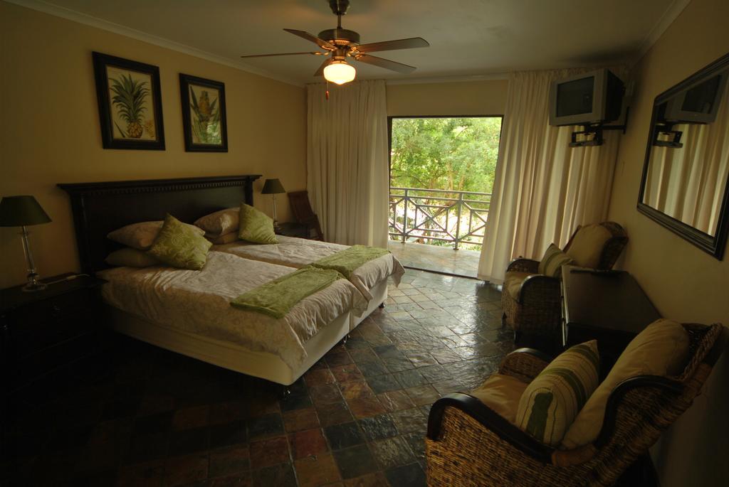 Areena Riverside Resort Kwelera Room photo